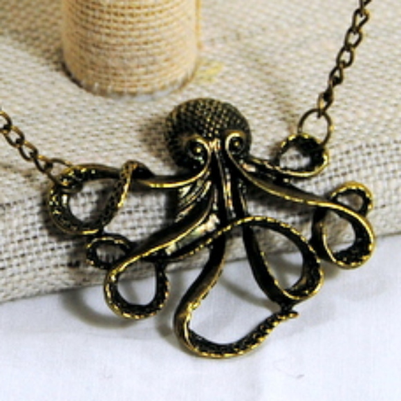 Kraken Octopus Creature of the Sea Necklace - Picture 3 of 4